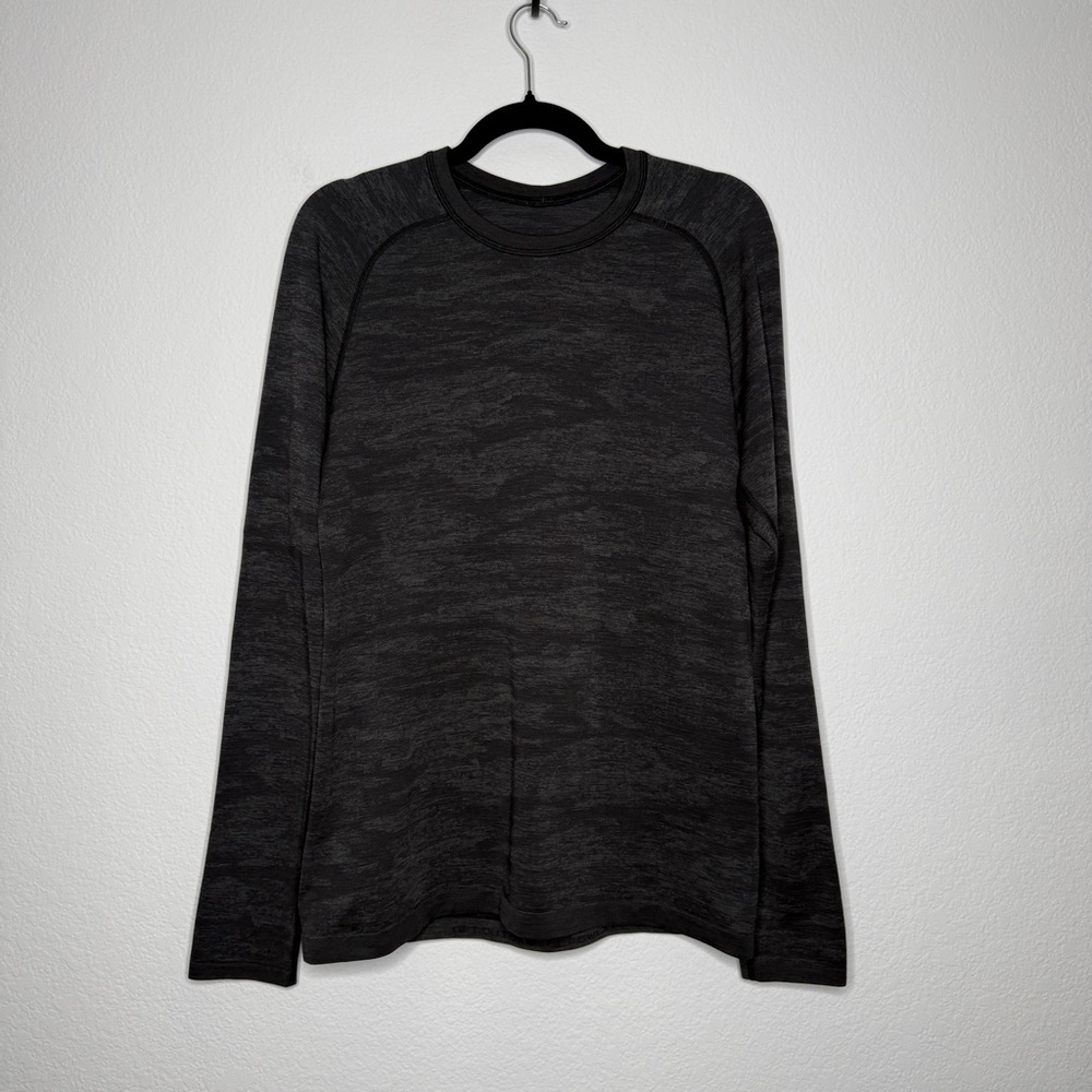 Lululemon Performance Long Sleeve Shirt Grey Black Camo Athletic Size S